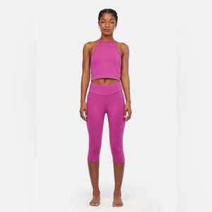 LACAUSA x Anthropologie Astral Capri Leggings in Dragonfruit